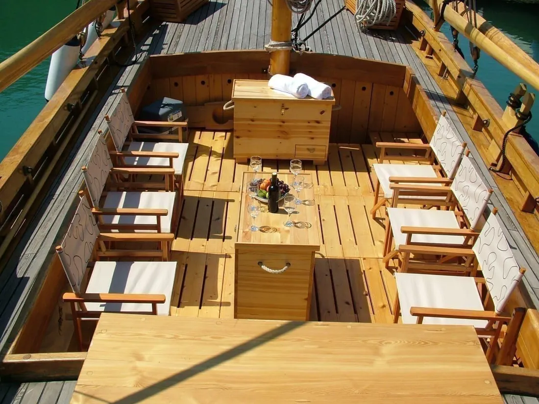 Gepflegte Holzterrasse
