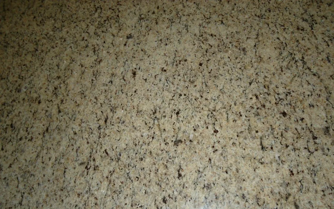 Natursteinplatten im Lager