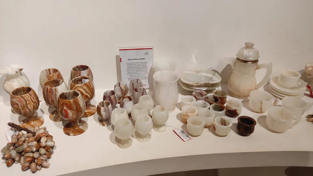 Onyx-Naturstein mit Bänderung