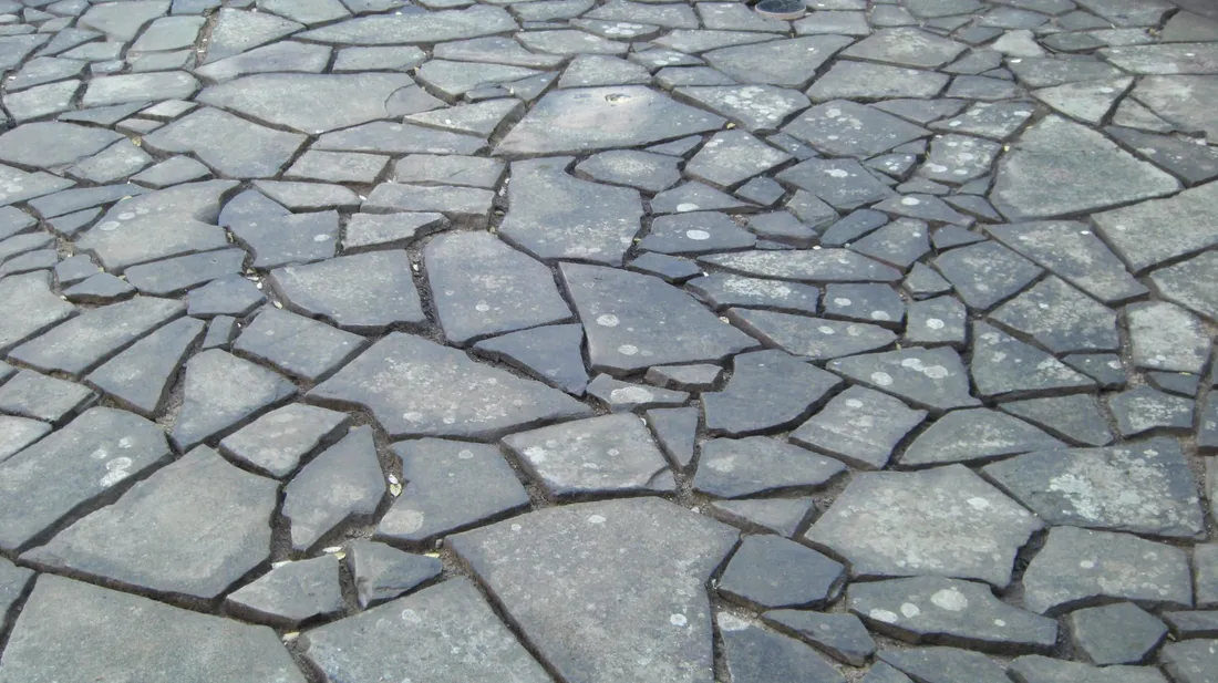 Gepflasterte Terrasse (Crazy Paving)